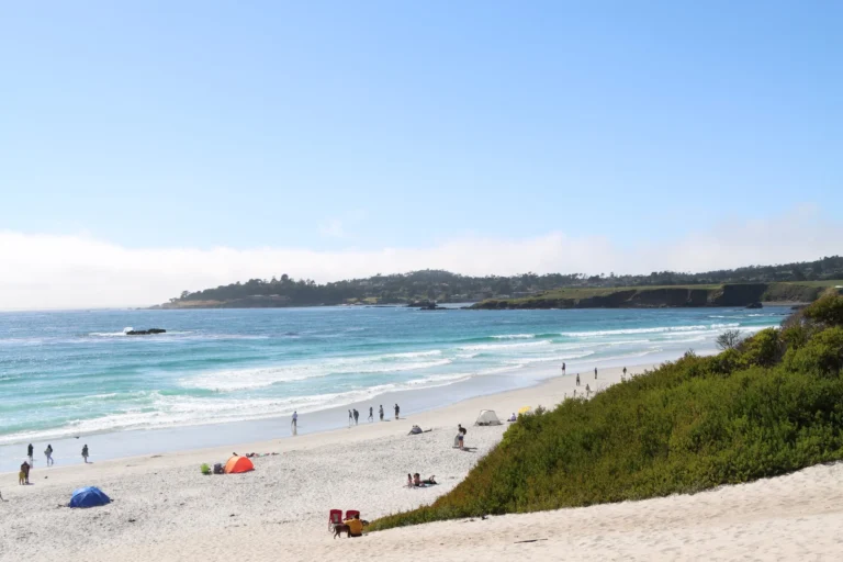 does California have white sand beaches
